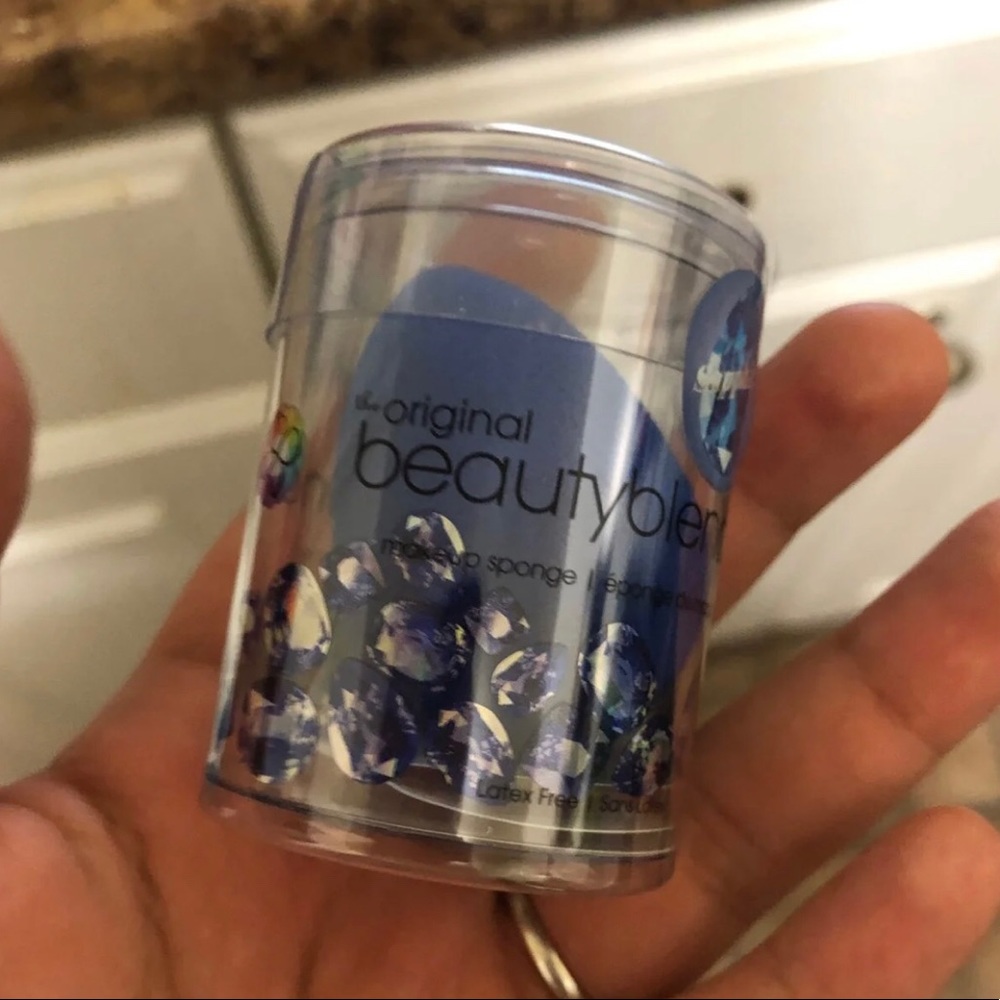 Brand new beauty blender